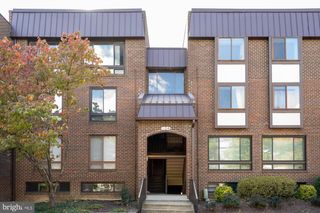 104 ROBERTS LN #401, Alexandria, VA 22314