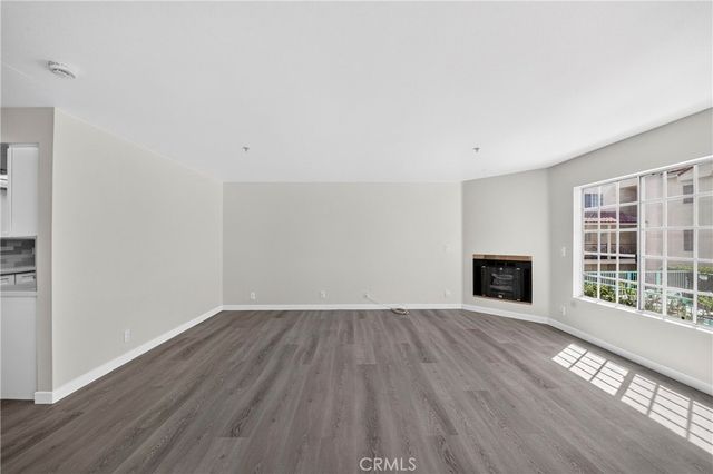 1131 Campbell Street 210, Glendale, CA 91207