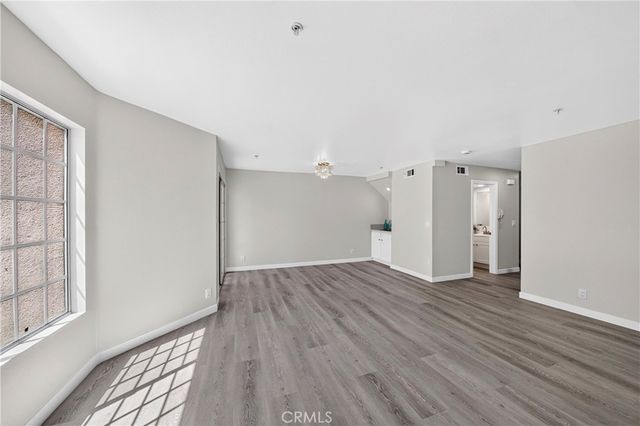 1131 Campbell Street 210, Glendale, CA 91207