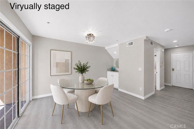 1131 Campbell Street 210, Glendale, CA 91207