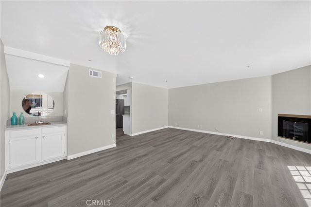 1131 Campbell Street 210, Glendale, CA 91207