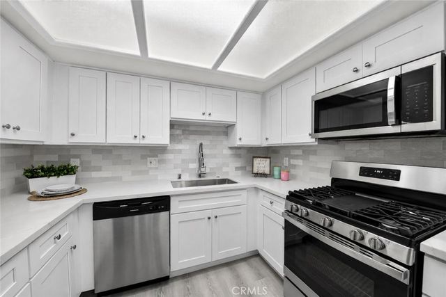 1131 Campbell Street 210, Glendale, CA 91207