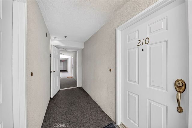 1131 Campbell Street 210, Glendale, CA 91207