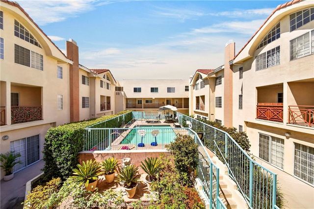 1131 Campbell Street 210, Glendale, CA 91207