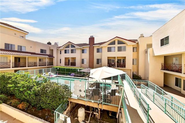 1131 Campbell Street 210, Glendale, CA 91207