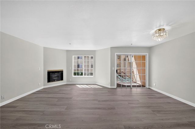 1131 Campbell Street 210, Glendale, CA 91207