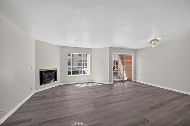 1131 Campbell Street 210, Glendale, CA 91207