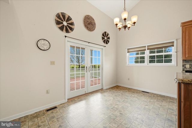 1792 MYERSTOWN RD, Charles Town, WV 25414