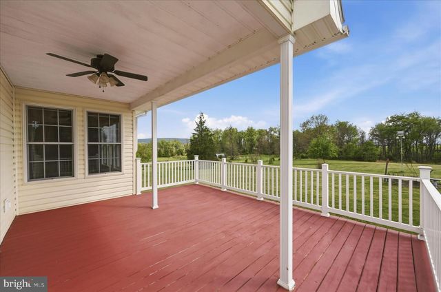 1792 MYERSTOWN RD, Charles Town, WV 25414
