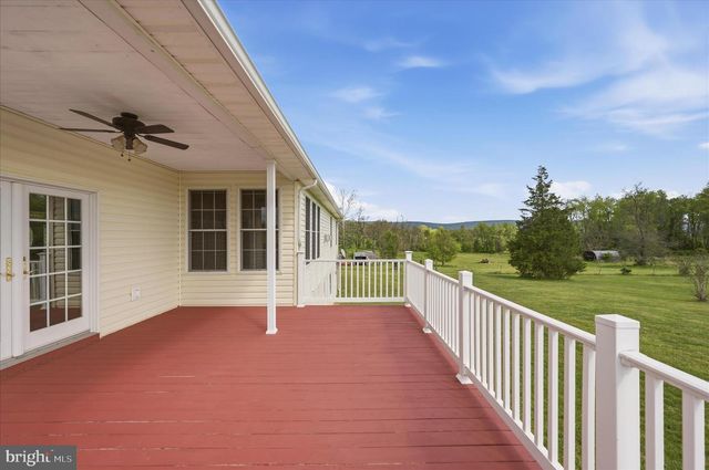 1792 MYERSTOWN RD, Charles Town, WV 25414