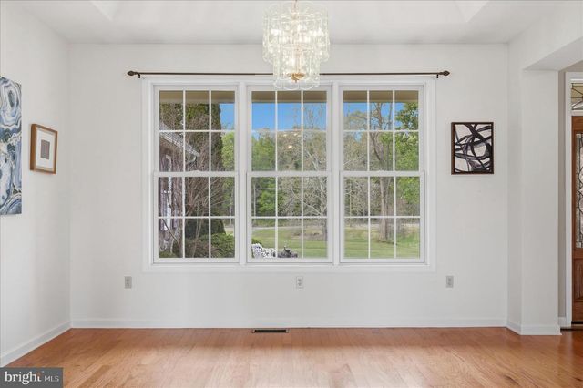 1792 MYERSTOWN RD, Charles Town, WV 25414