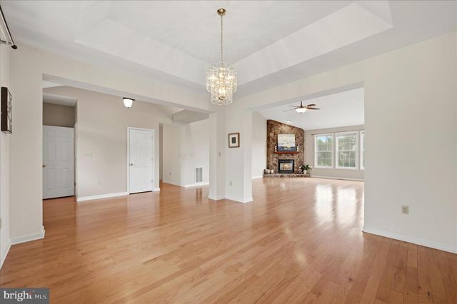 1792 MYERSTOWN RD, Charles Town, WV 25414