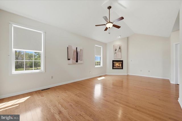 1792 MYERSTOWN RD, Charles Town, WV 25414