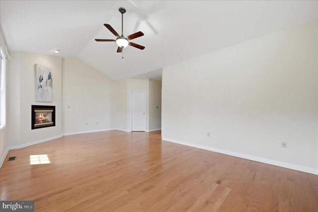 1792 MYERSTOWN RD, Charles Town, WV 25414