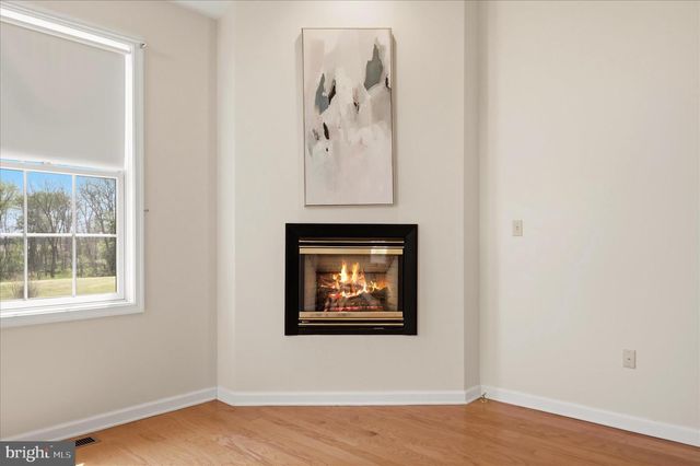 1792 MYERSTOWN RD, Charles Town, WV 25414