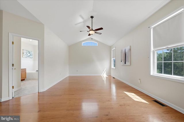 1792 MYERSTOWN RD, Charles Town, WV 25414