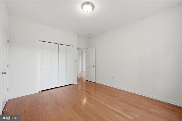 1792 MYERSTOWN RD, Charles Town, WV 25414