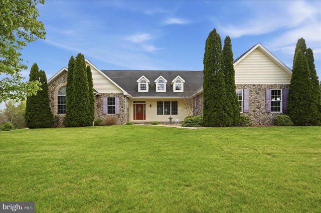1792 MYERSTOWN RD, Charles Town, WV 25414