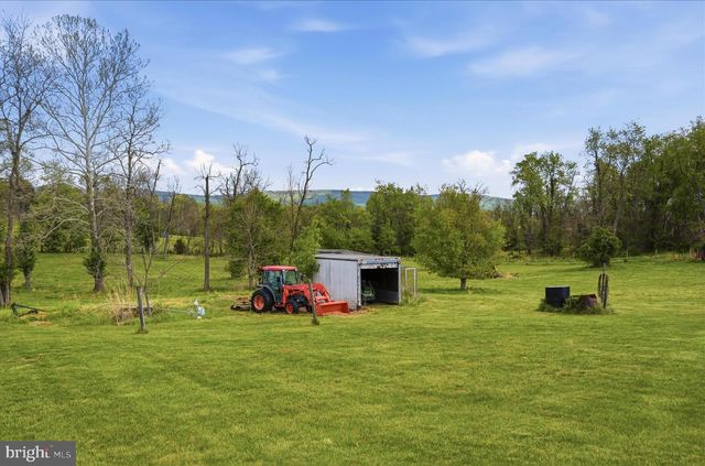 1792 MYERSTOWN RD, Charles Town, WV 25414