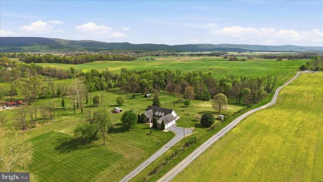 1792 MYERSTOWN RD, Charles Town, WV 25414