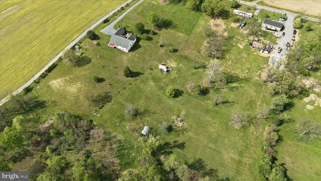 1792 MYERSTOWN RD, Charles Town, WV 25414