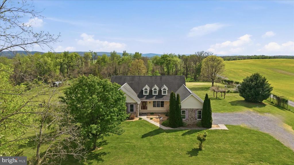 1792 MYERSTOWN RD, Charles Town, WV 25414