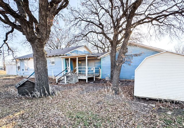 2007 Avenue E, Cisco, TX 76437