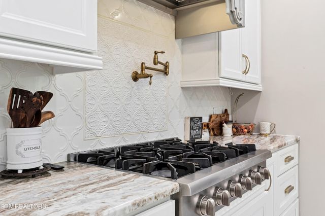 101 Settlers Point Blvd, Maryville, TN 37801