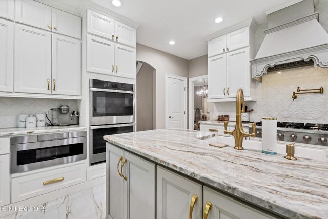 101 Settlers Point Blvd, Maryville, TN 37801