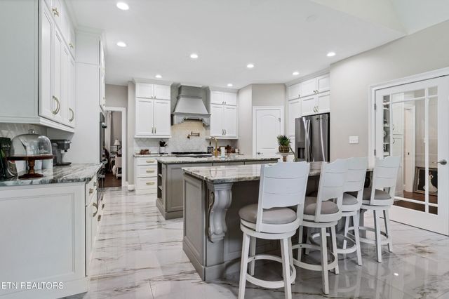 101 Settlers Point Blvd, Maryville, TN 37801