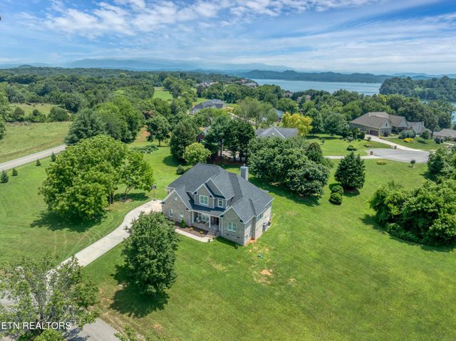 101 Settlers Point Blvd, Maryville, TN 37801