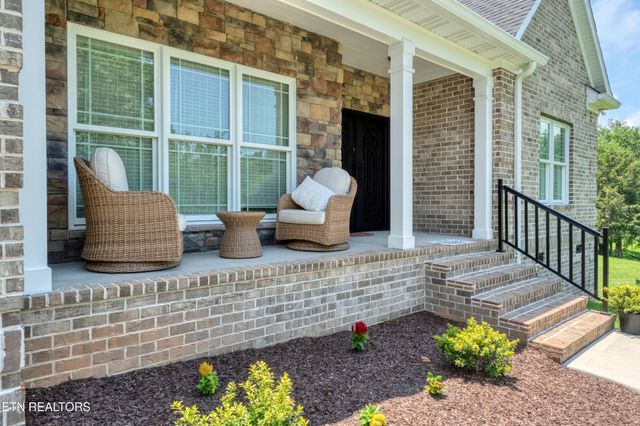 101 Settlers Point Blvd, Maryville, TN 37801