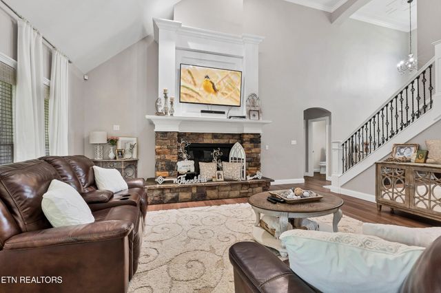 101 Settlers Point Blvd, Maryville, TN 37801