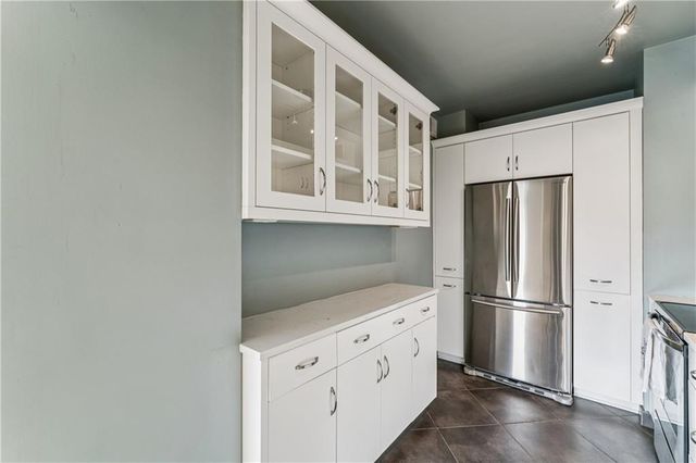 333 W Meyer Boulevard 504, Kansas City, MO 64113