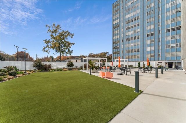 333 W Meyer Boulevard 504, Kansas City, MO 64113