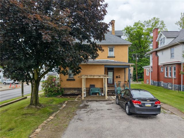 201 Thompson St, Latrobe, PA 15650
