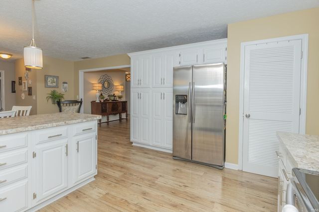 5766 Spring Corner Road, Newburgh, IN 47630