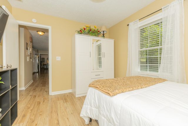 5766 Spring Corner Road, Newburgh, IN 47630