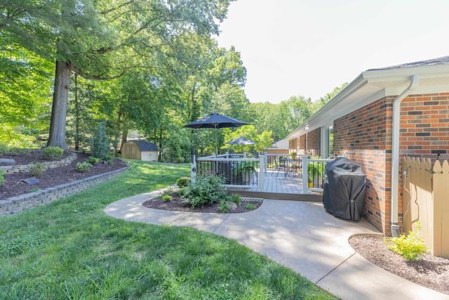 5766 Spring Corner Road, Newburgh, IN 47630
