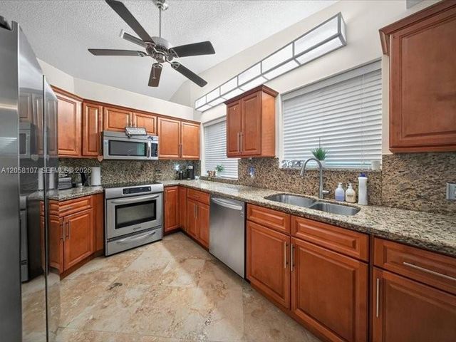 8514 SW 209th Lane, Cutler Bay, FL 33189