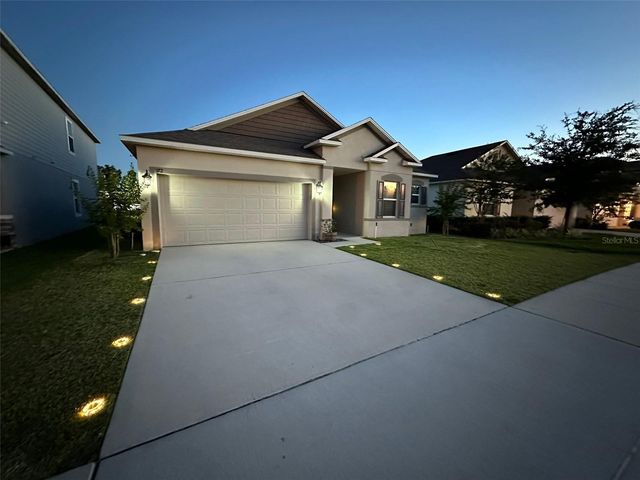 172 E FIESTA KEY LOOP, Deland, FL 32720
