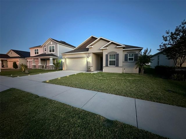 172 E FIESTA KEY LOOP, Deland, FL 32720