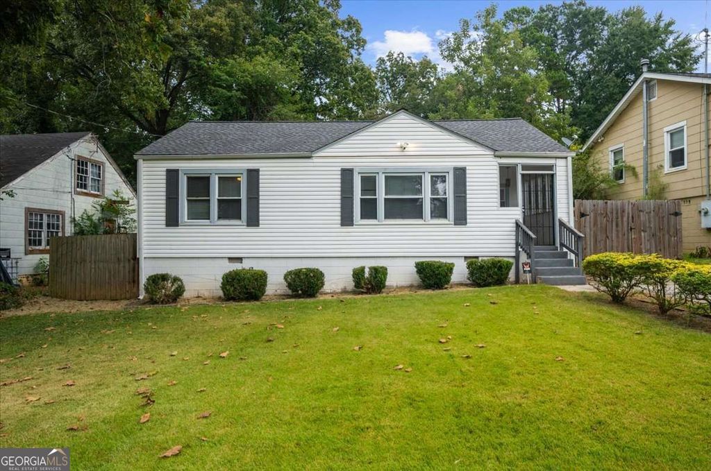 819 Woodbourne Drive SW, Atlanta, GA 30310 — exterior