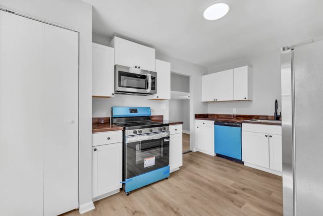 56 Hillsboro Rd, Clarksville, TN 37042