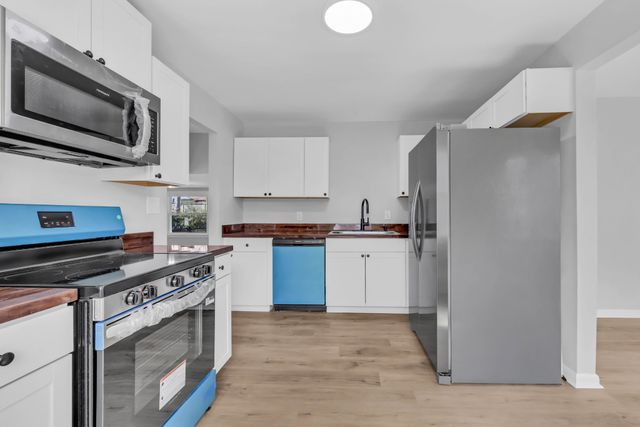 56 Hillsboro Rd, Clarksville, TN 37042