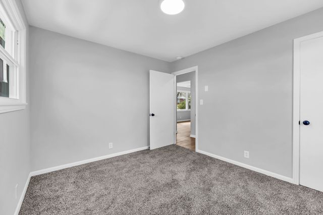 56 Hillsboro Rd, Clarksville, TN 37042