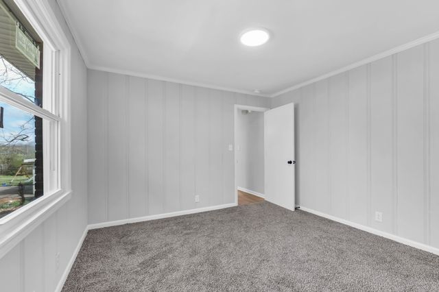 56 Hillsboro Rd, Clarksville, TN 37042