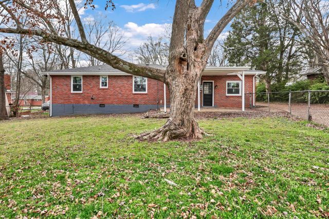 56 Hillsboro Rd, Clarksville, TN 37042