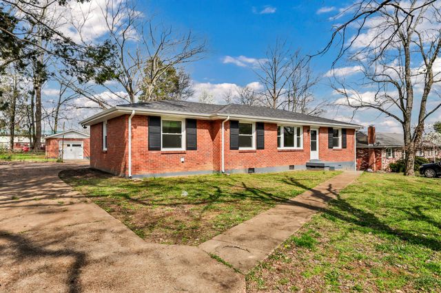 56 Hillsboro Rd, Clarksville, TN 37042