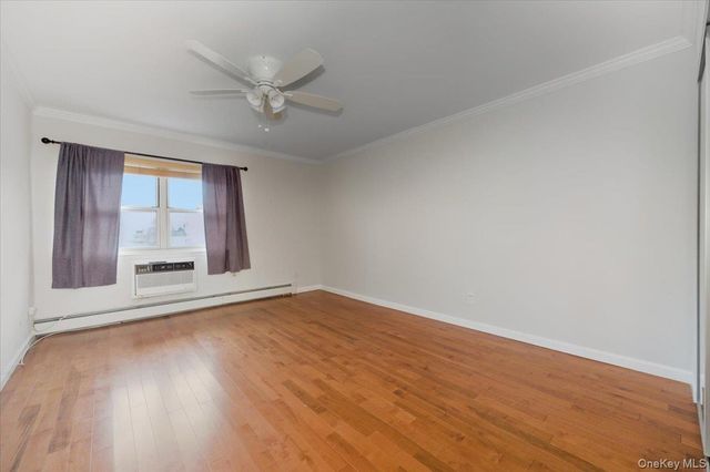 90 S Park Avenue B2, Rockville Centre, NY 11570